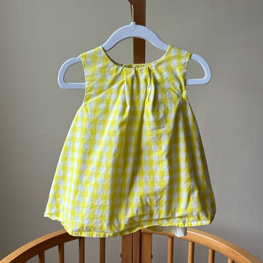 Jacadi yellow and white sleeveless top with buttons at the back, size 36m
